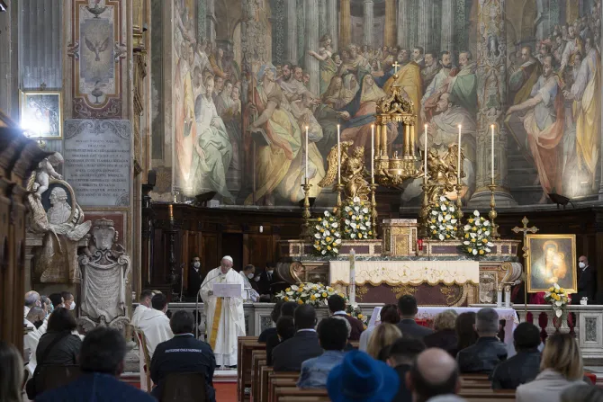 Pope Francis at the Church of Santo Spirito in Sassia on Divine Mercy Sunday 2021.